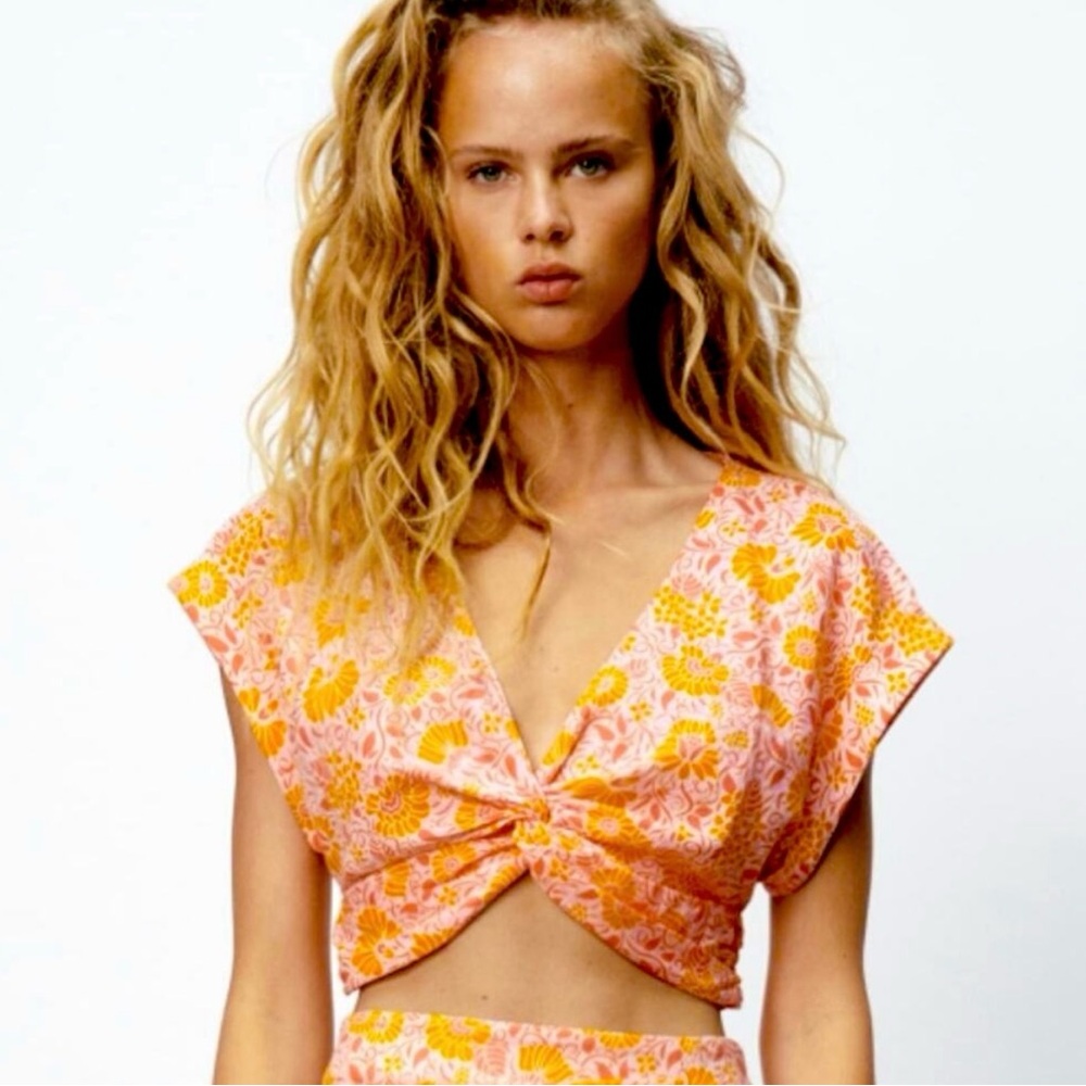 Zara Floral Twist-Front Crop Top